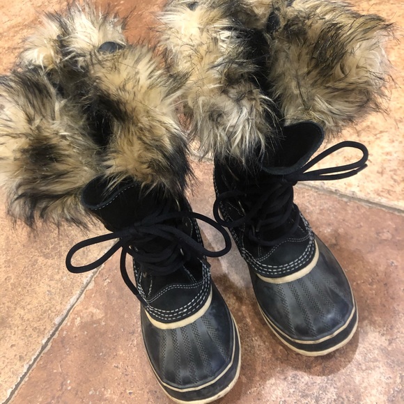 Sorel Shoes - Sorel Joan of Arctic Boots